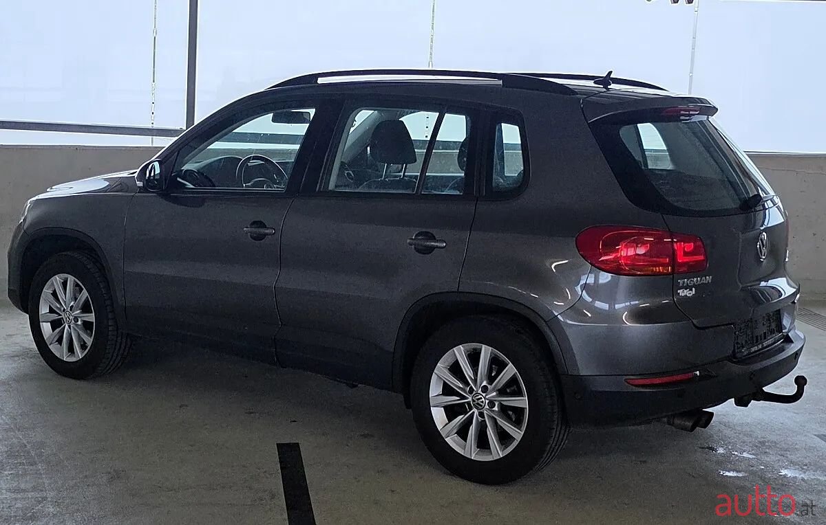 2014' Volkswagen Tiguan photo #6