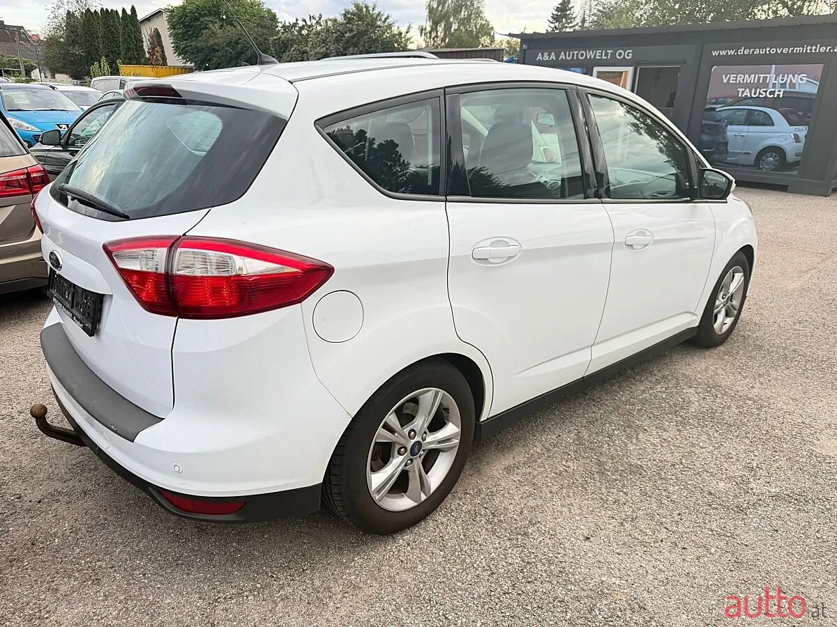 2013' Ford C-MAX photo #3