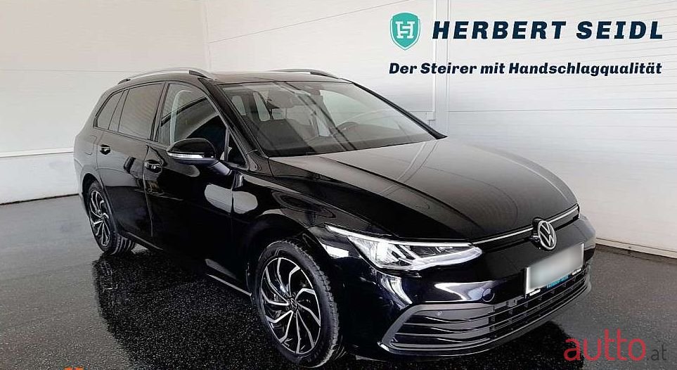 2021' Volkswagen Golf photo #1