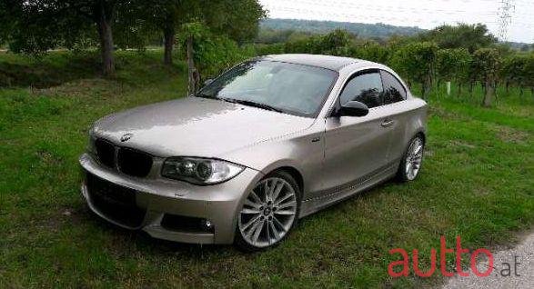 2009' BMW 1Er-Reihe photo #1