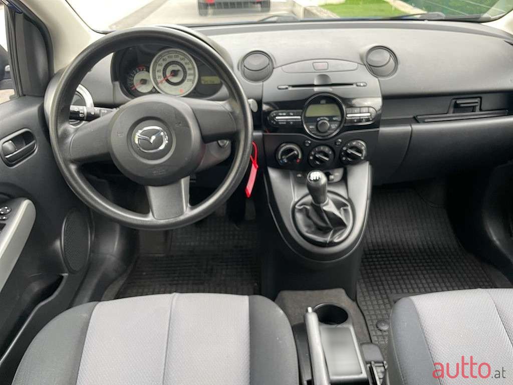 2007' Mazda Mazda2 photo #5