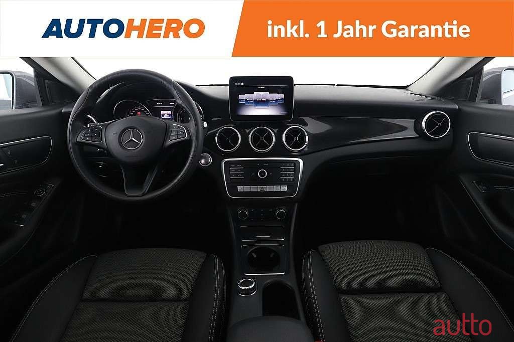 2019' Mercedes-Benz Cla-Klasse photo #5