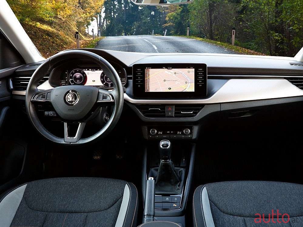 2020' Skoda Scala photo #2