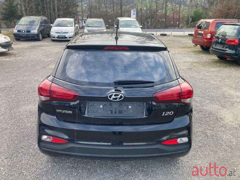 2019' Hyundai i20 photo #4