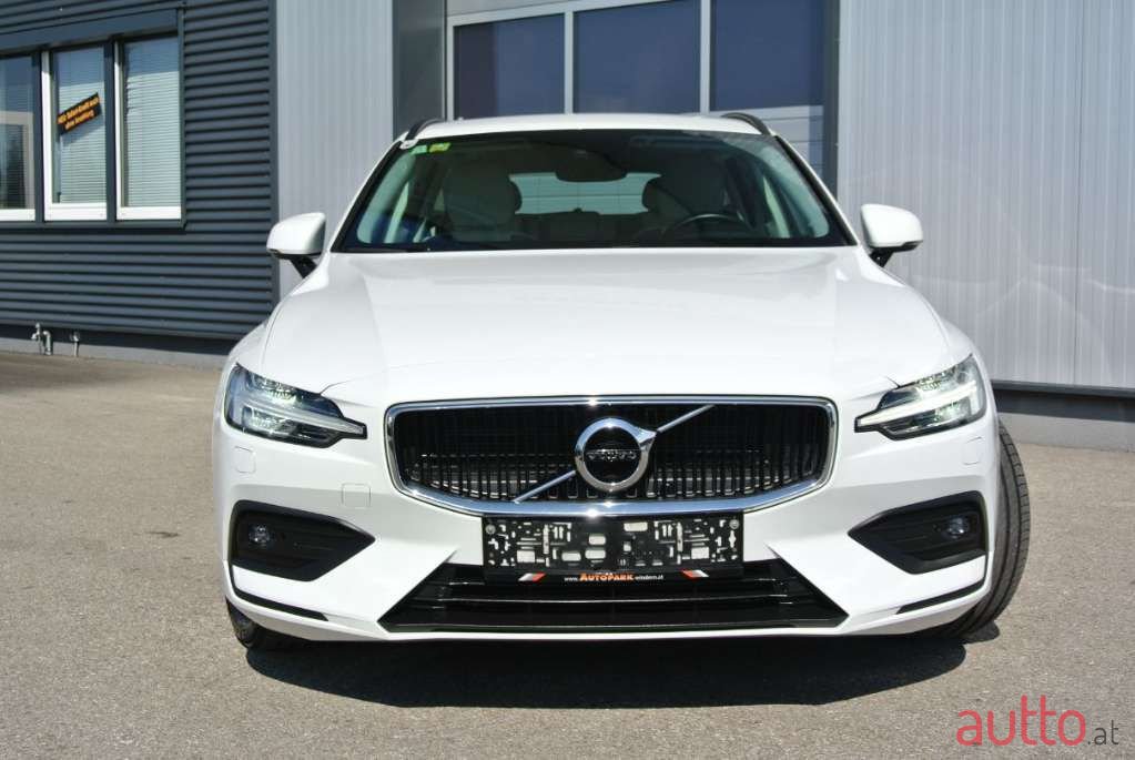 2018' Volvo V60 photo #4