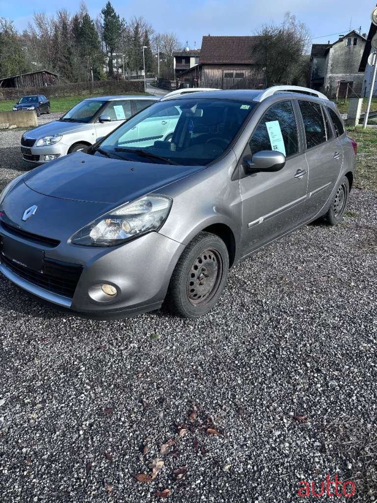 2012' Renault Clio photo #6