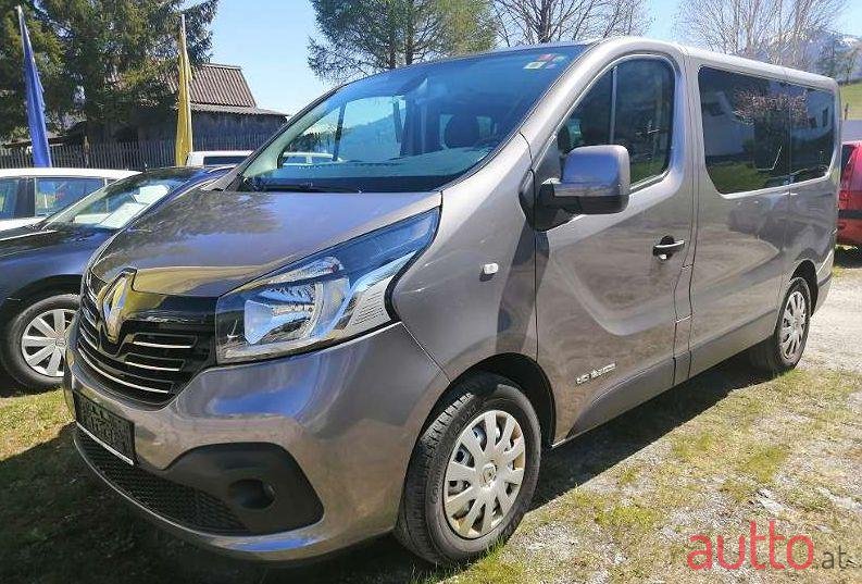 2015' Renault Trafic photo #1