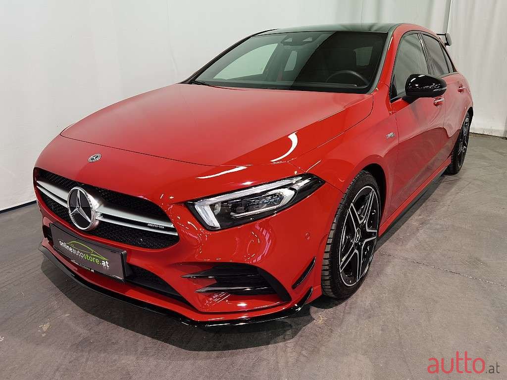 2019' Mercedes-Benz A-Klasse photo #1