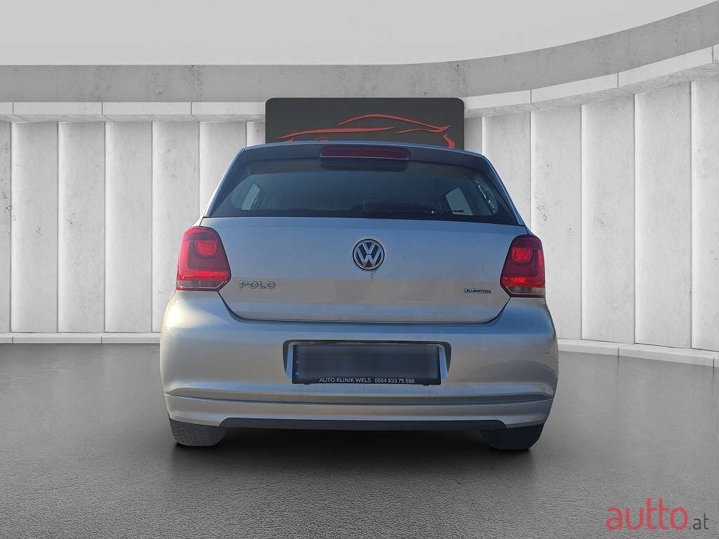 2011' Volkswagen Polo photo #4