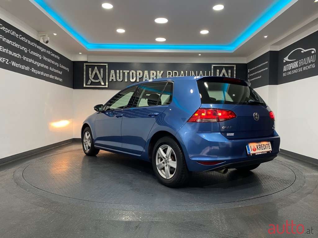 2015' Volkswagen Golf photo #4