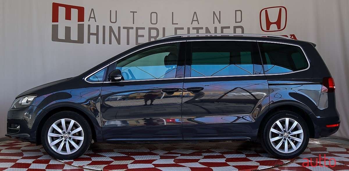 2020' Volkswagen Sharan photo #3