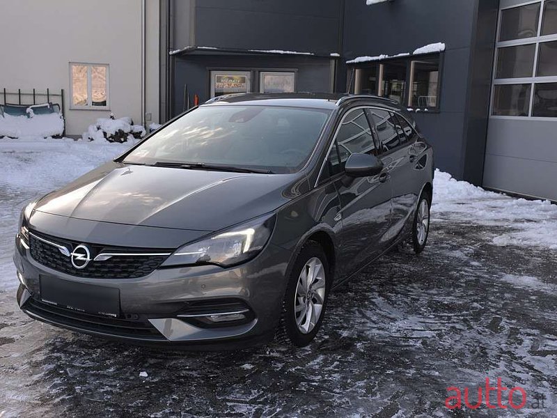 2021' Opel Astra photo #3