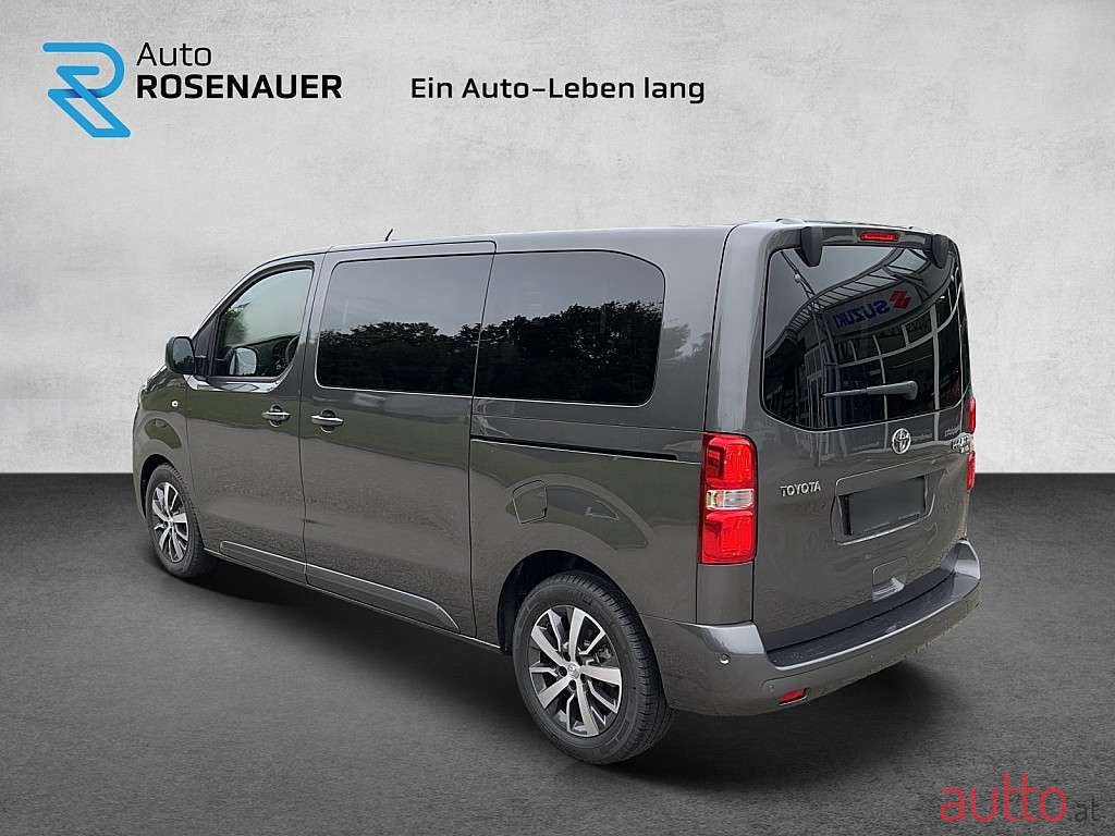 2022' Toyota ProAce photo #5