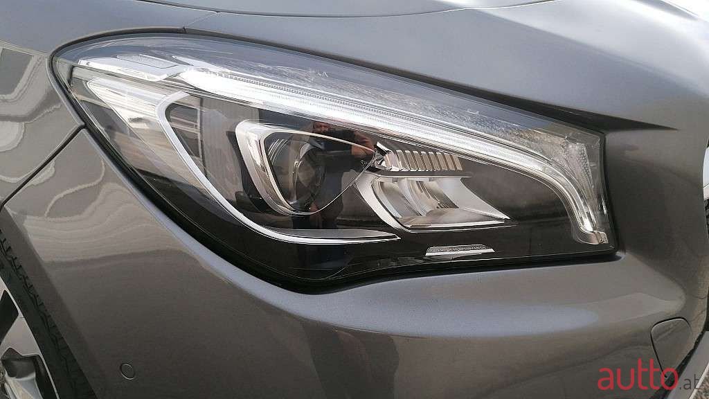 2018' Mercedes-Benz Cla-Klasse photo #5