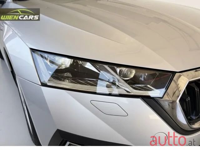 2023' Skoda Octavia photo #2