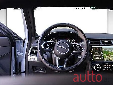 2021' Jaguar E-Pace photo #6