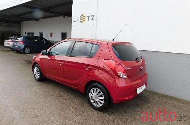 2014' Hyundai i20 photo #1