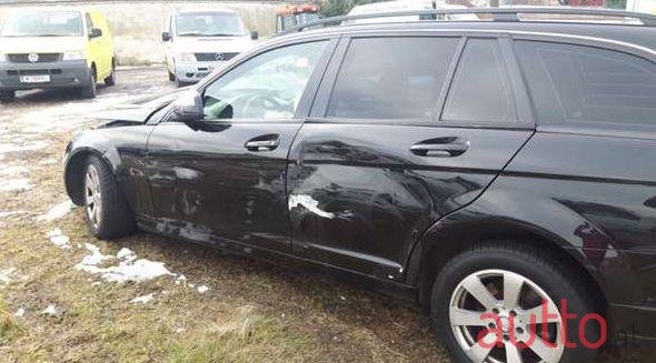 2008' Mercedes-Benz C-Klasse photo #2