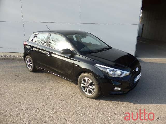 2020' Hyundai i20 photo #5