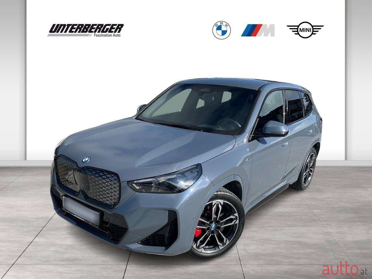 2024' BMW iX1 photo #1