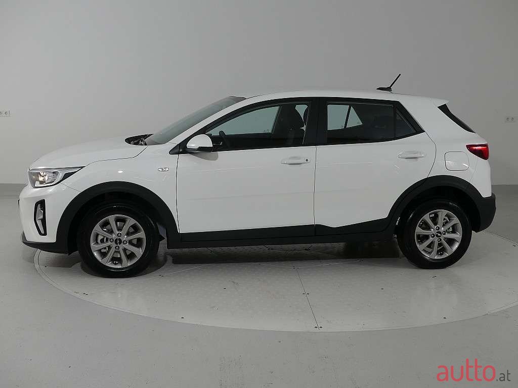 2022' Kia Stonic photo #3