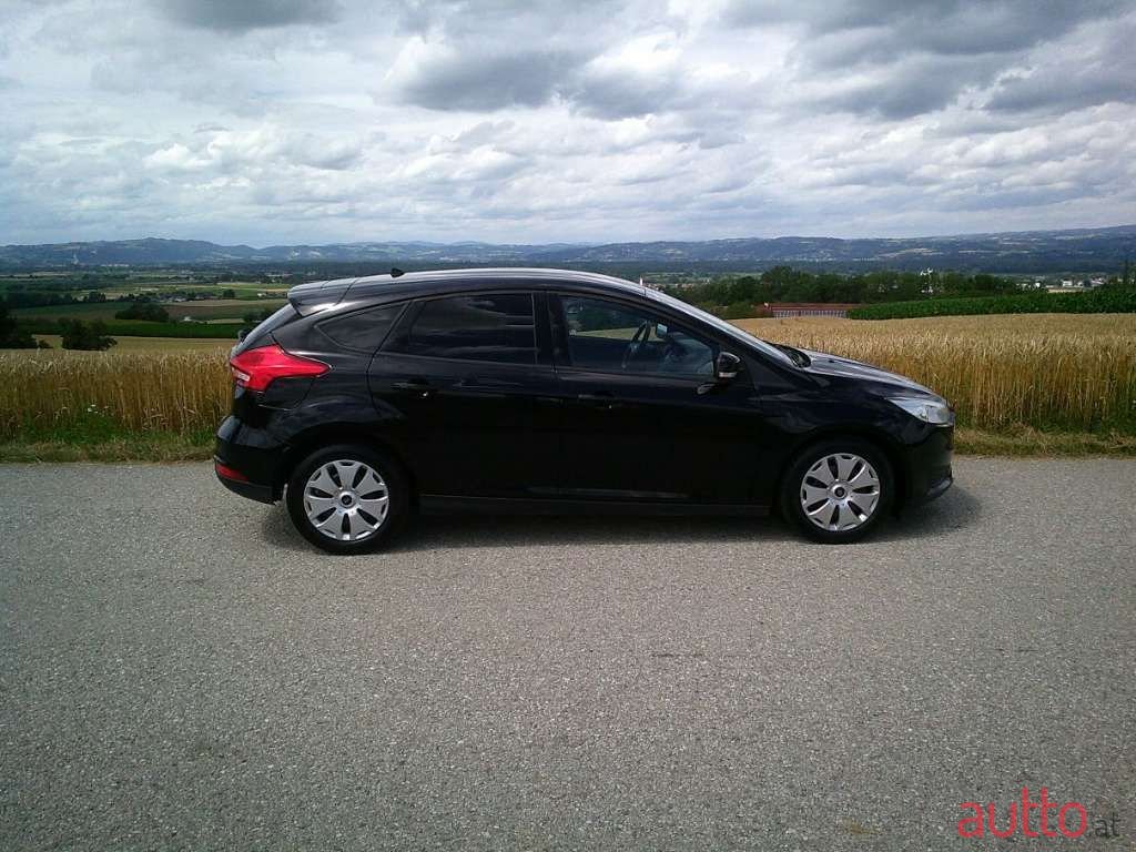 2016' Ford Focus photo #4