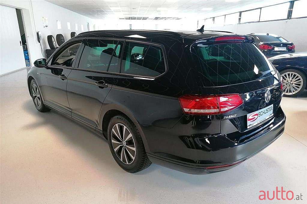 2016' Volkswagen Passat photo #6