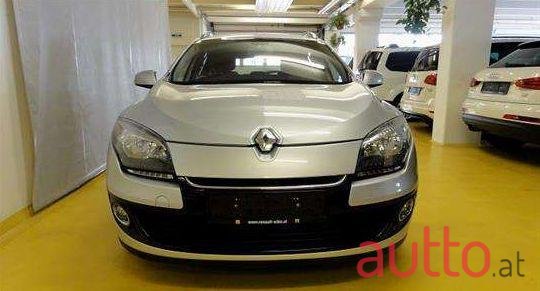 2013' Renault Megane photo #5