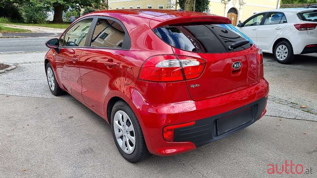 2016' Kia Rio photo #4