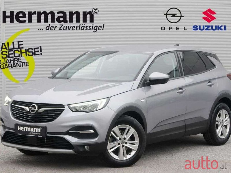 2021' Opel Grandland X photo #1