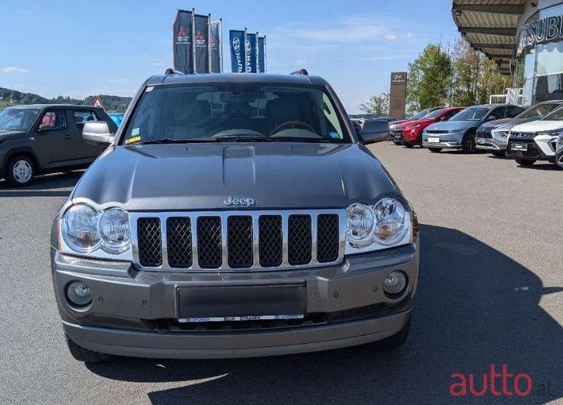 2007' Jeep Grand Cherokee photo #2