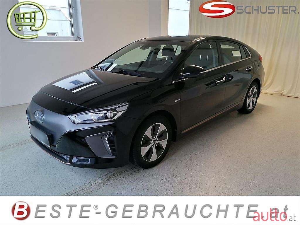 2018' Hyundai Ioniq photo #2
