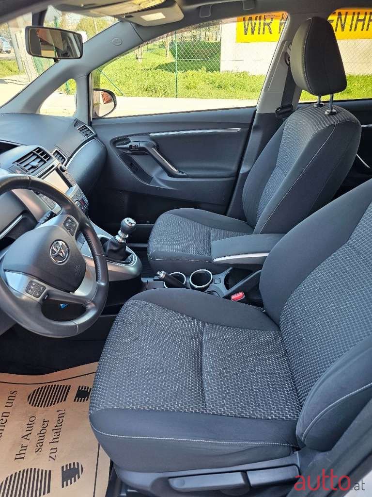 2015' Toyota Verso photo #6