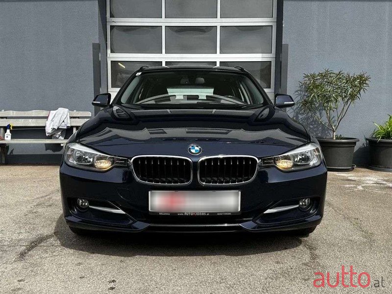 2013' BMW 3Er-Reihe photo #2