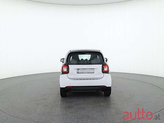 2018' Smart Fortwo photo #3