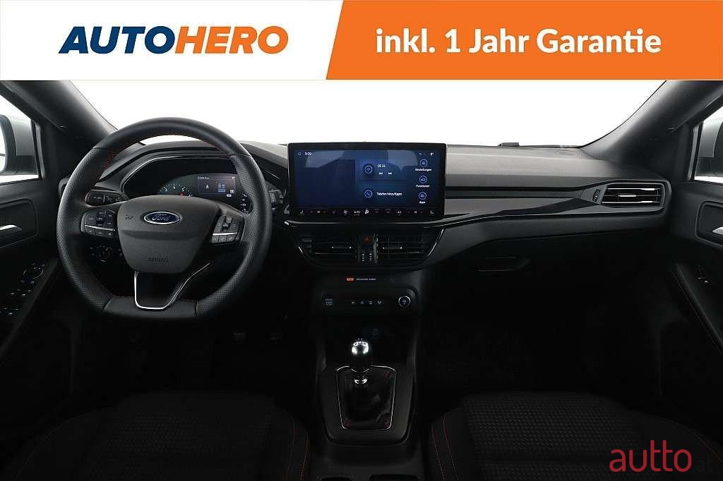 2022' Ford Focus photo #4