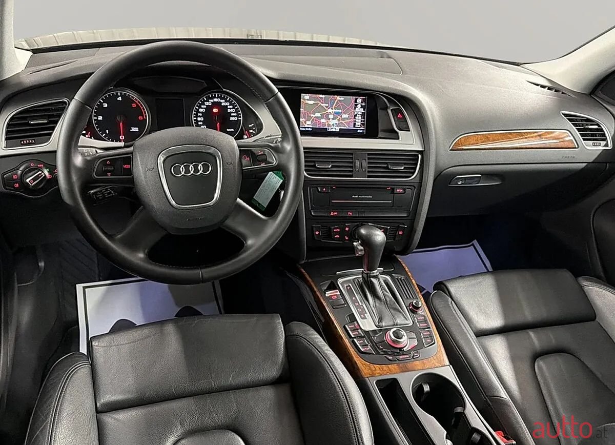 2012' Audi A4 photo #6