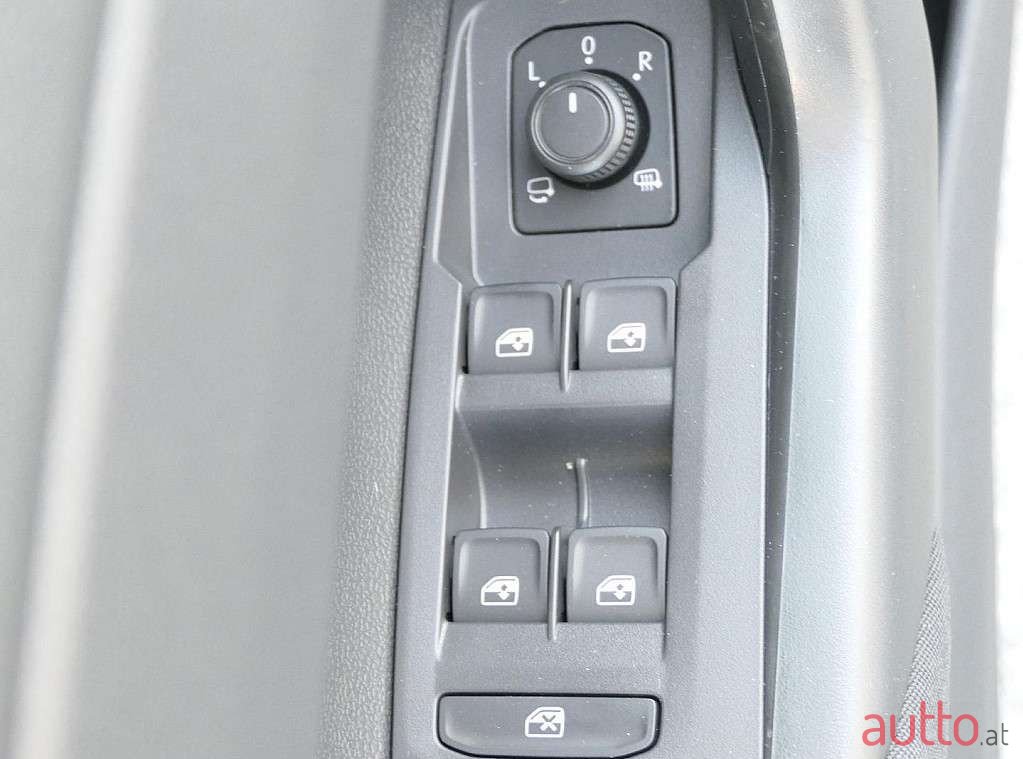 2023' Volkswagen Polo photo #4