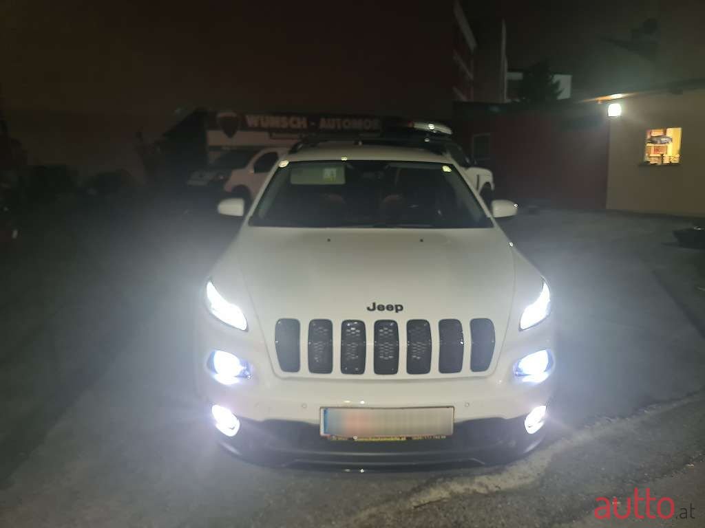 2014' Jeep Cherokee photo #2