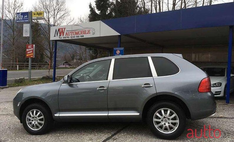 2005' Porsche Cayenne photo #1