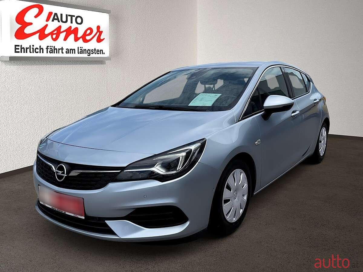 2020' Opel Astra photo #1