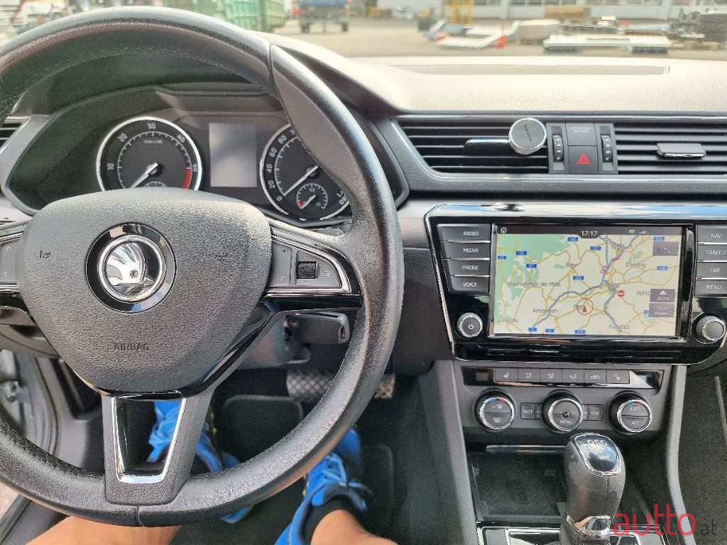 2018' Skoda Superb photo #6