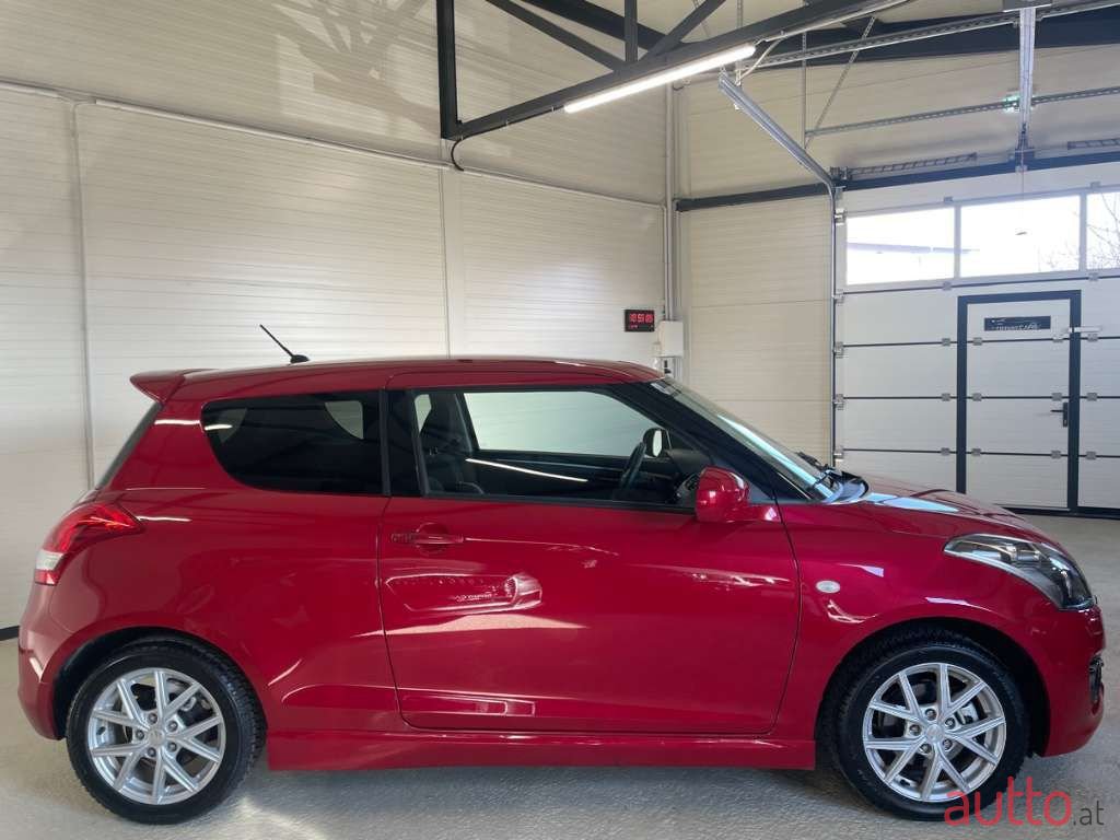 2012' Suzuki Swift photo #4