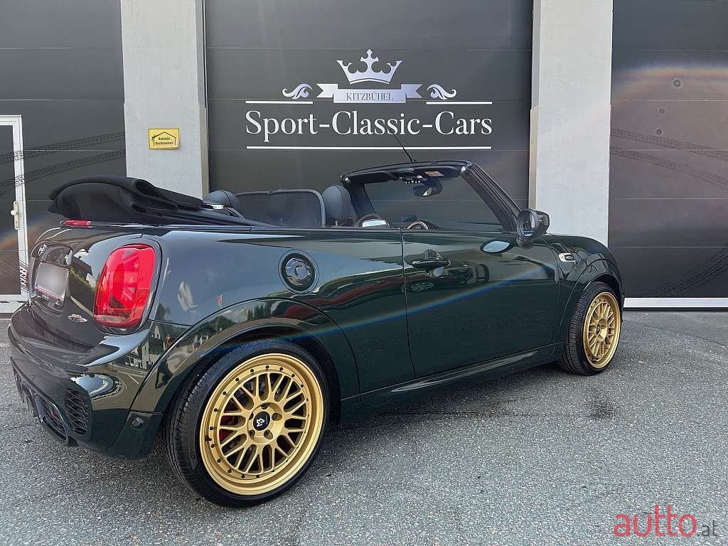 2019' MINI Cabrio photo #4