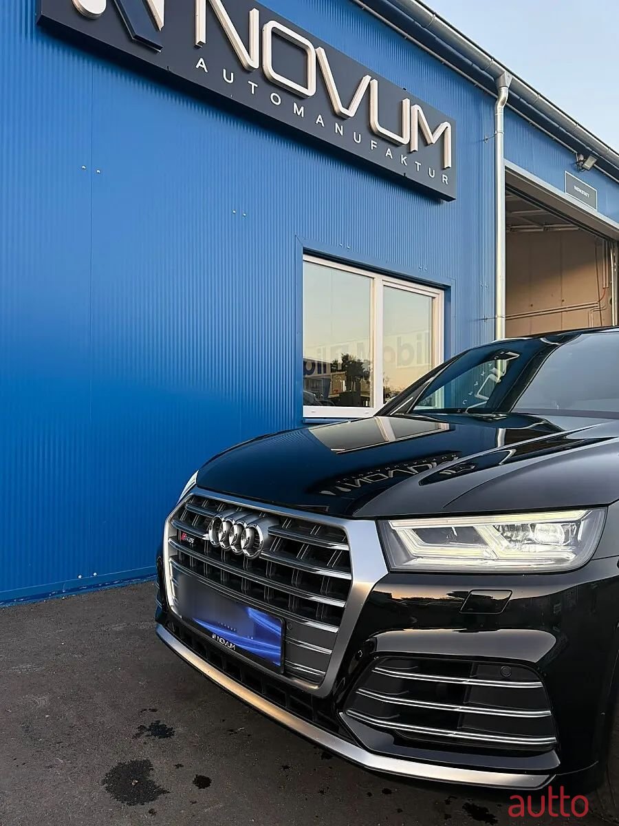 2020' Audi Q5 photo #5