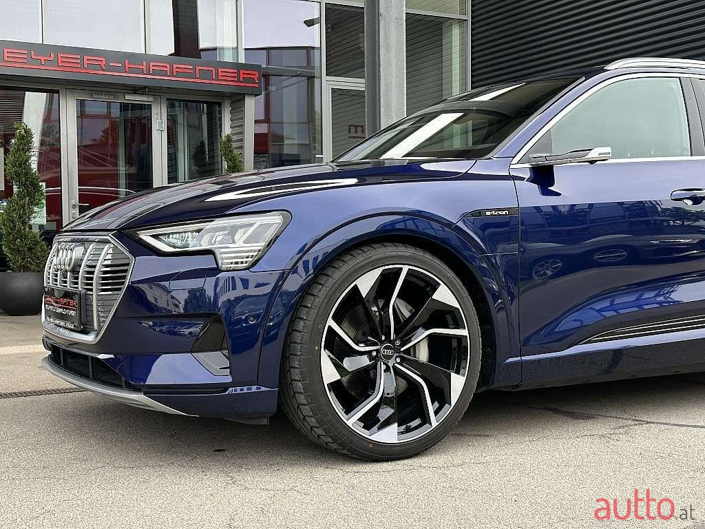 2020' Audi e-tron photo #3