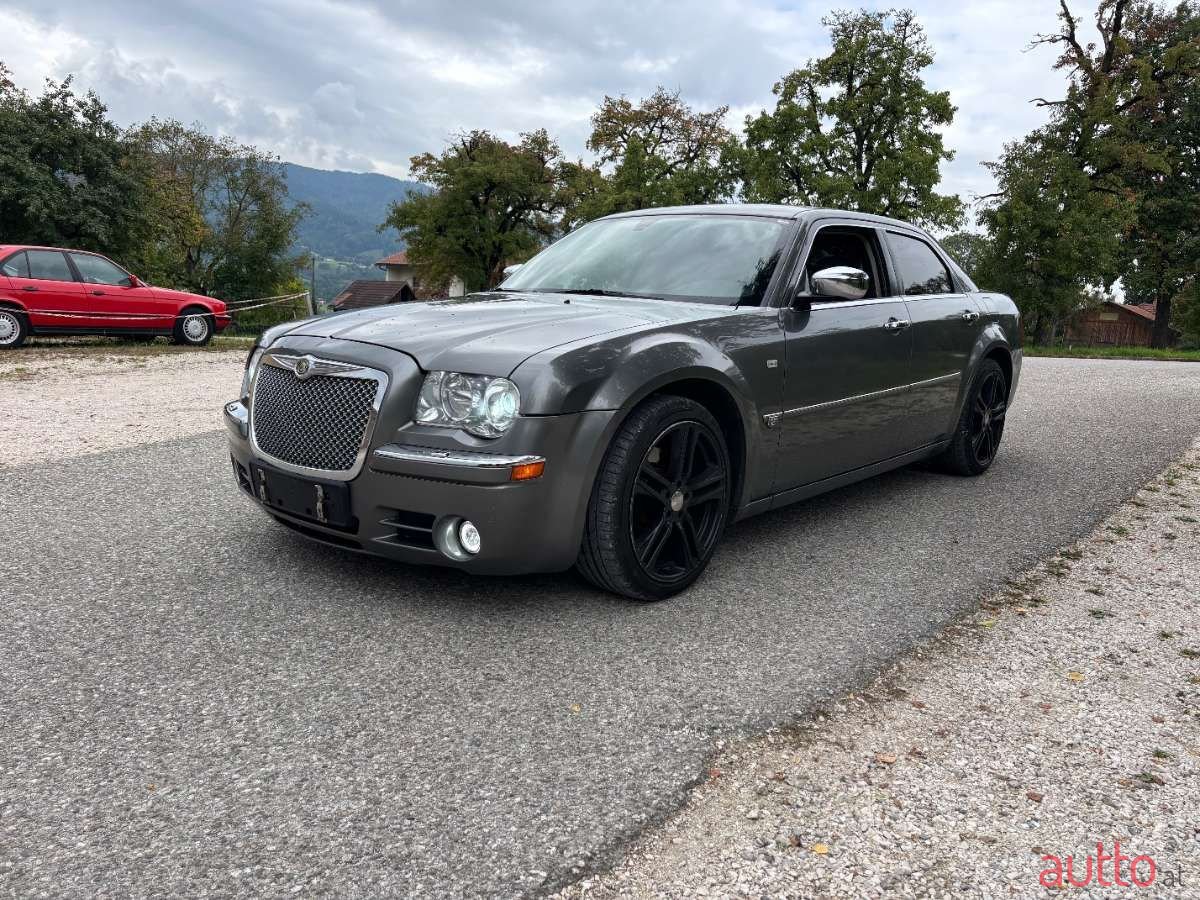 2006' Chrysler 300 C photo #1