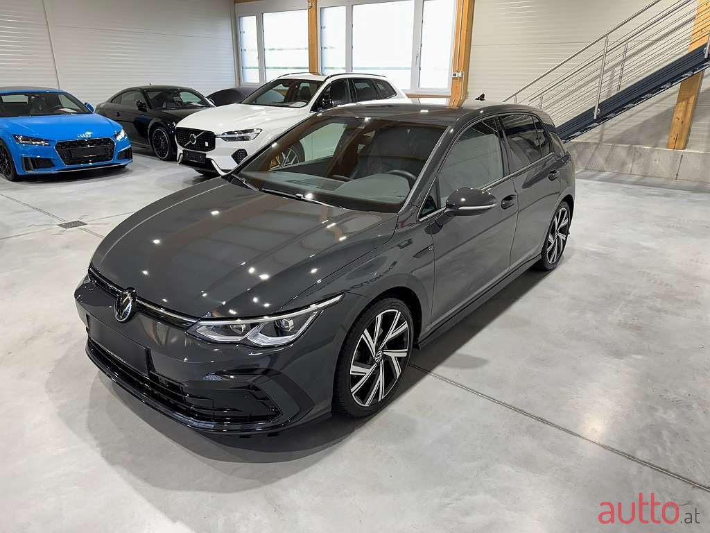 2023' Volkswagen Golf photo #6