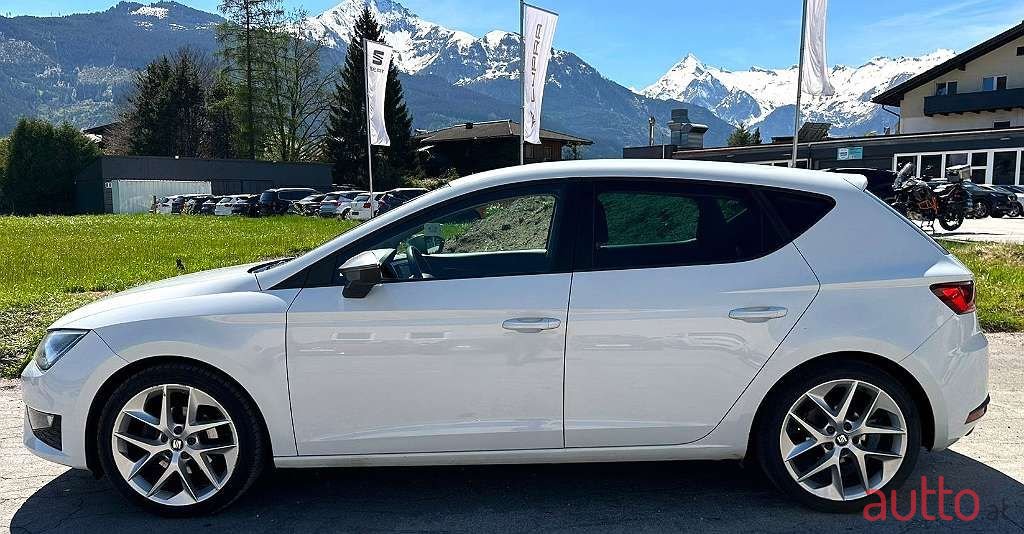 2014' SEAT Leon photo #5