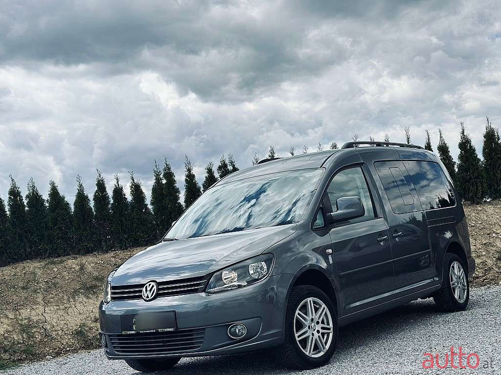 2011' Volkswagen Caddy photo #2